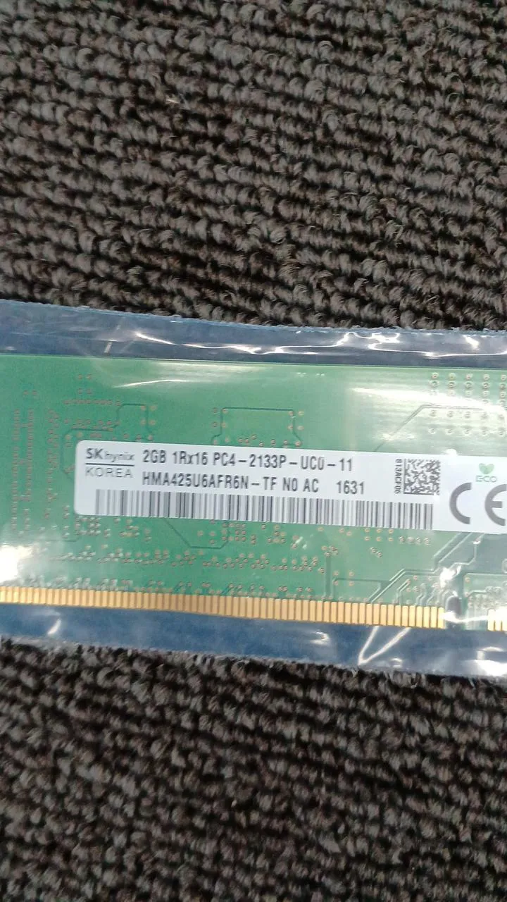 Mémoire de bureau SK HINIX DDR4 HMA425U6AFR6N-TF