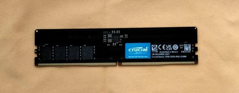 CRUCIAL DDR5-4800 16 Go CT16GU4800E