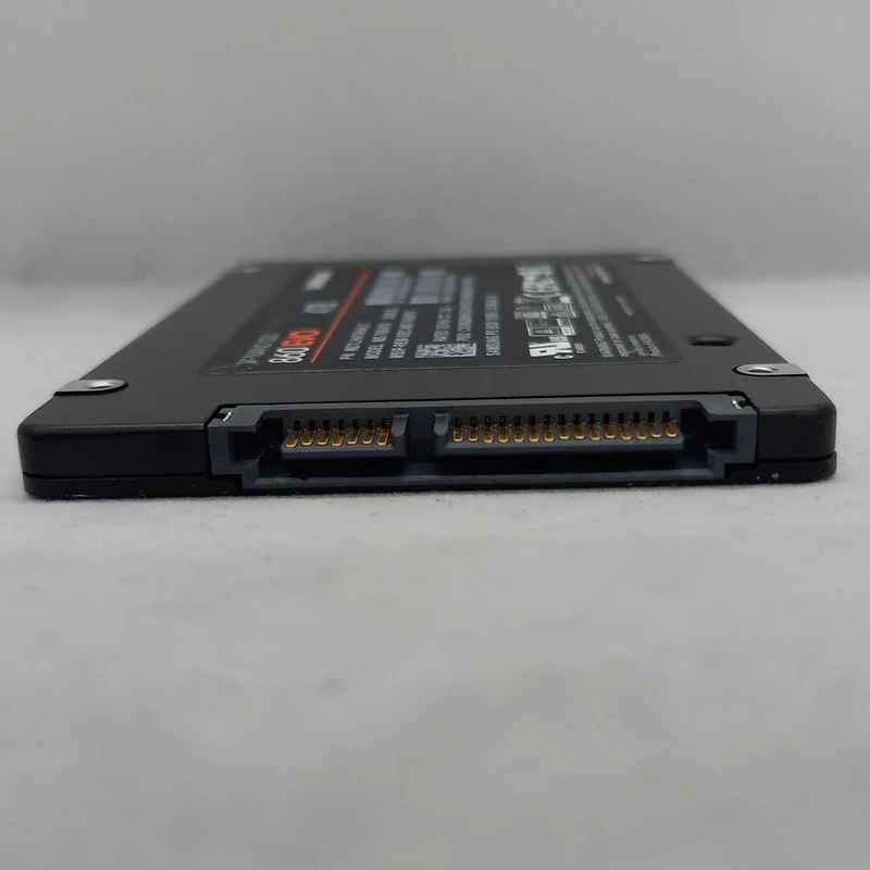 SSD SAMSUNG 4 To MZ-76E4T0