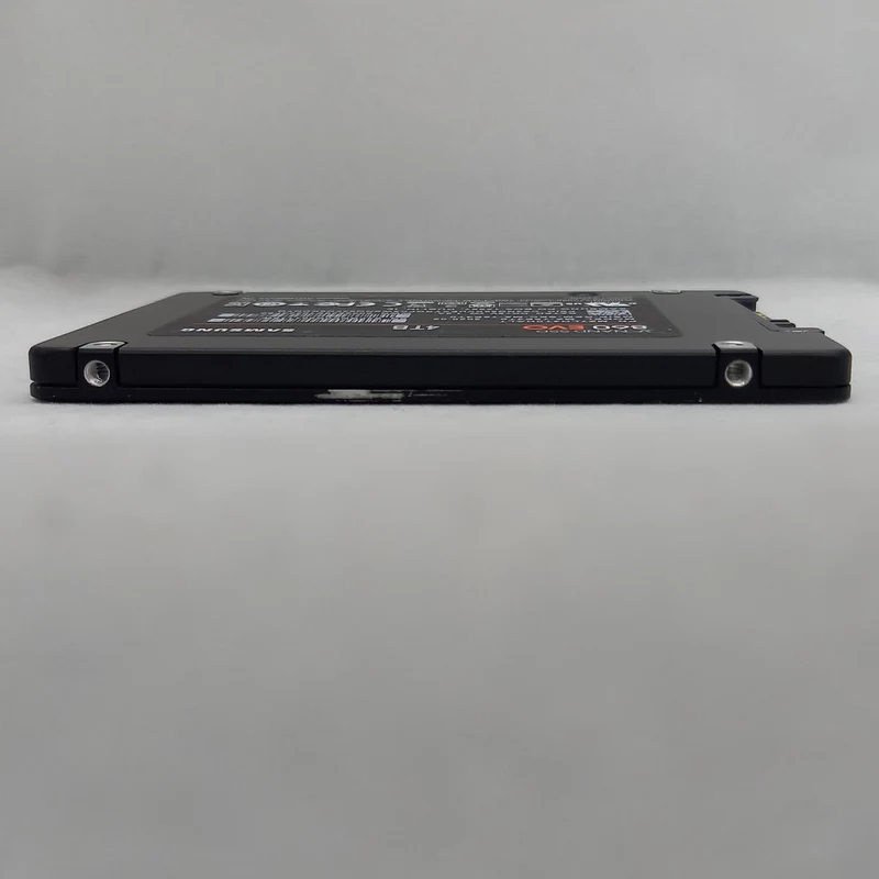 SSD SAMSUNG 4 To MZ-76E4T0