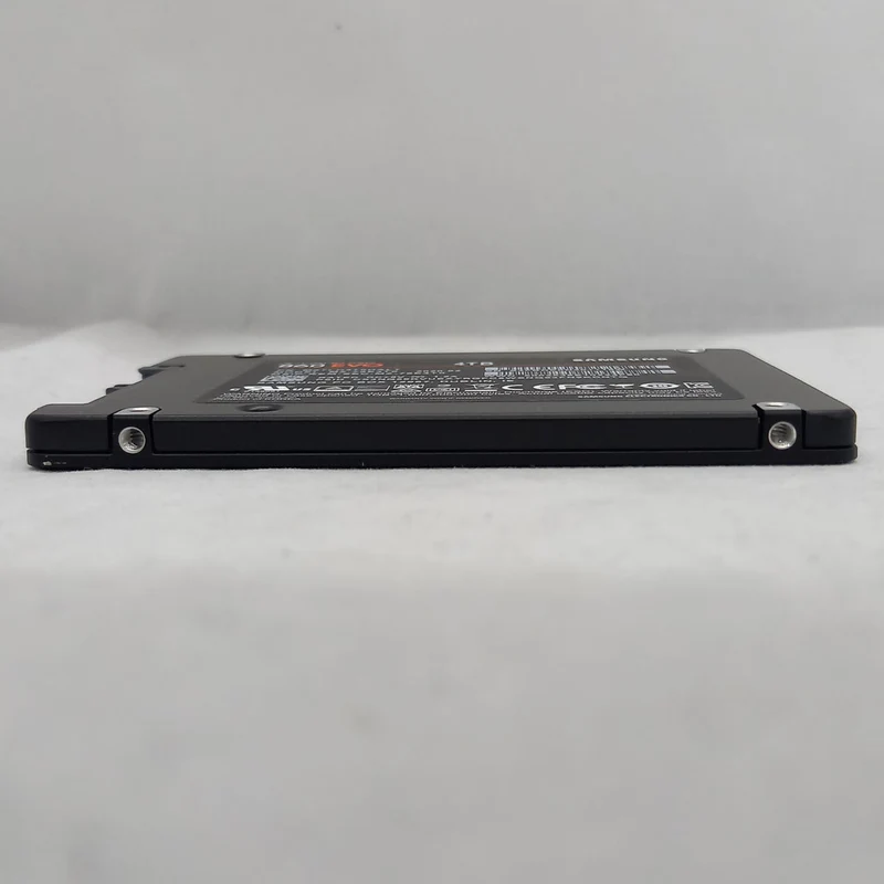 SSD SAMSUNG 4 To MZ-76E4T0