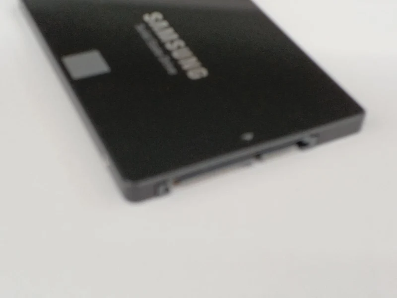 SSD SAMSUNG 1 To MZ75E1T0BIT