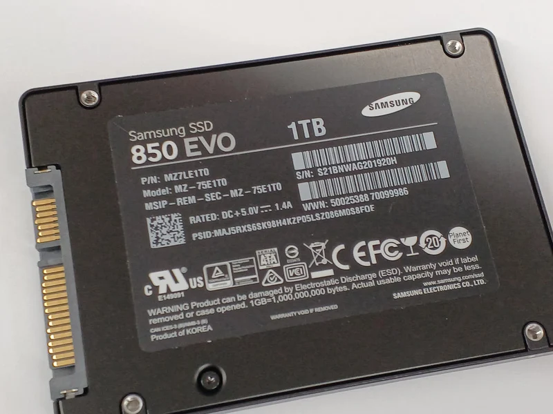SSD SAMSUNG 1 To MZ75E1T0BIT