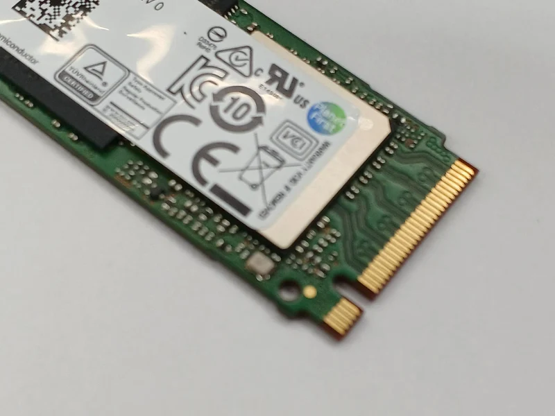 SSD NVMe M.2 SAMSUNG 256 Go MZVLB256HAHQ-00007