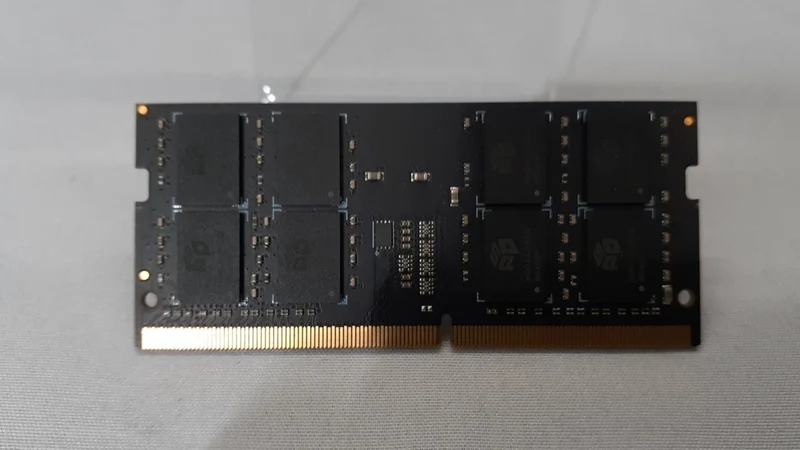 Mémoire SPD : DDR4-2666 16 Go