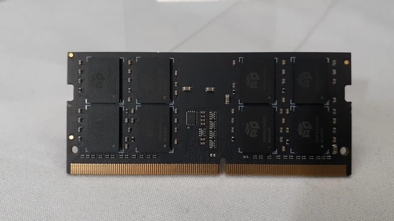 Mémoire SPD : DDR4-2666 16 Go