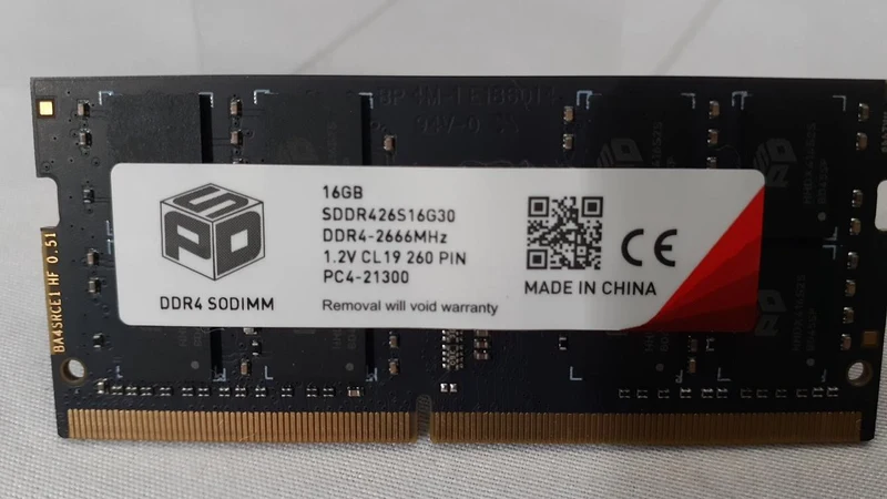 Mémoire SPD : DDR4-2666 16 Go