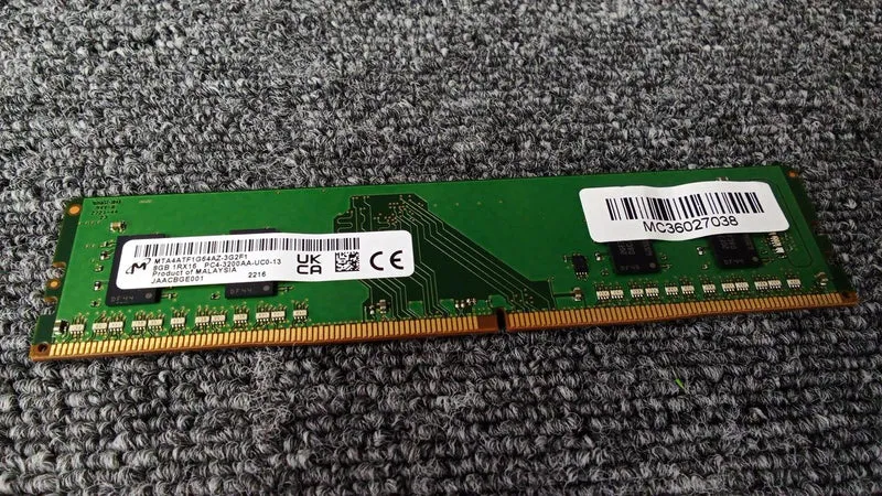 Mémoire MICRON DDR4 8 Go MTA4ATF1G64AZ-3G2F1