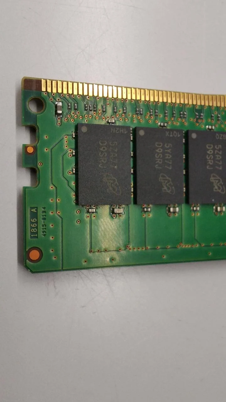 Mémoire Crucial DDR4 PC-2133 16 Go