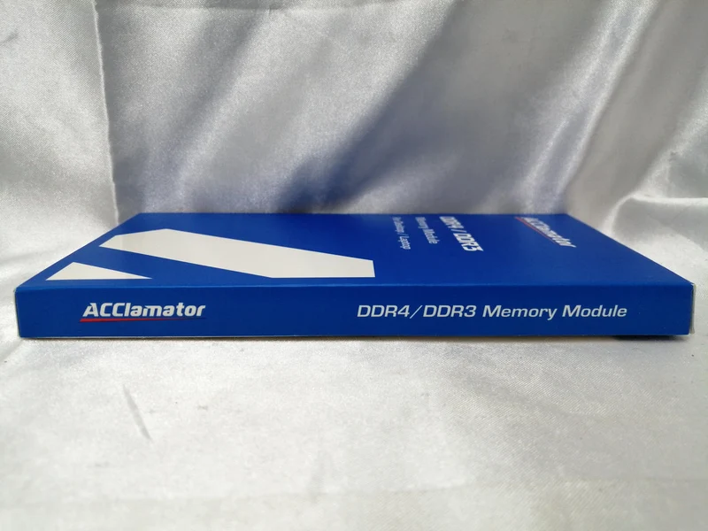 Mémoire ACCLAMATOR AMDU16G58H-3200