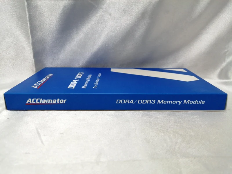 Mémoire ACCLAMATOR AMDU16G58H-3200