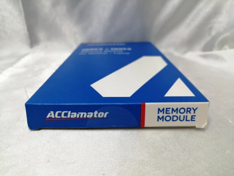 Mémoire ACCLAMATOR AMDU16G58H-3200