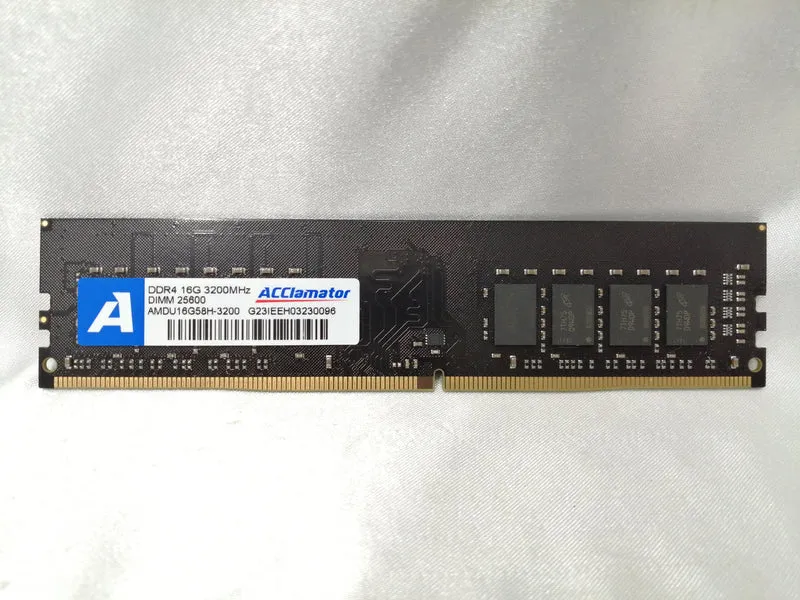 Mémoire ACCLAMATOR AMDU16G58H-3200
