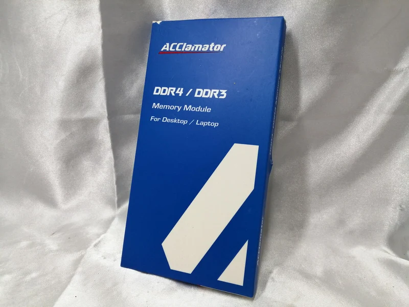 Mémoire ACCLAMATOR AMDU16G58H-3200