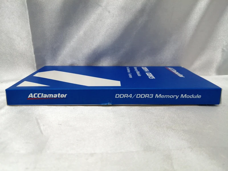 Mémoire ACCLAMATOR AMDU16G58H-3200