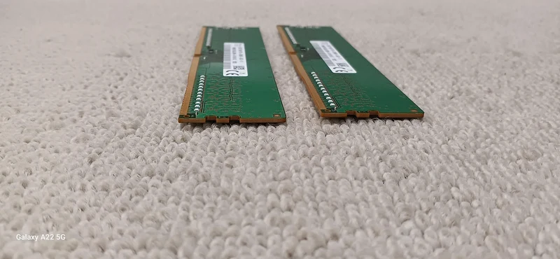 Mémoire SKYNIX HMA81GU6JJR8N-VKNOAC