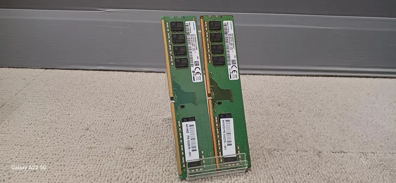 Mémoire SAMSUNG M378A143CB2-CTD