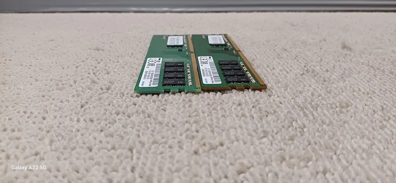 Mémoire SAMSUNG M378A143CB2-CTD
