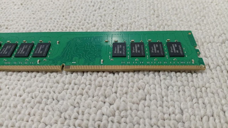 Mémoire SSNMAX TECHNOLOGIES SMD4-U16G48HA-24RF