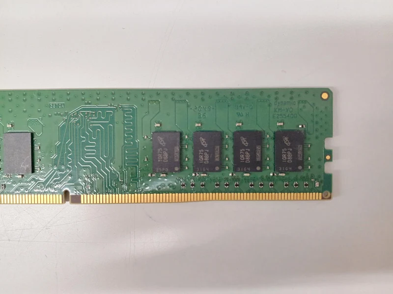 Mémoire PC Crucial CT16G4DFD824A. M16FR