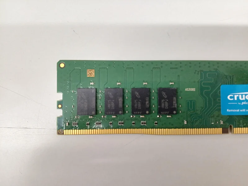 Mémoire PC Crucial CT16G4DFD824A. M16FR