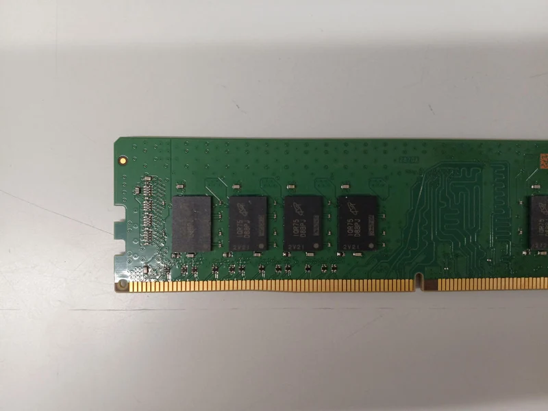 Mémoire PC Crucial CT16G4DFD824A. M16FR