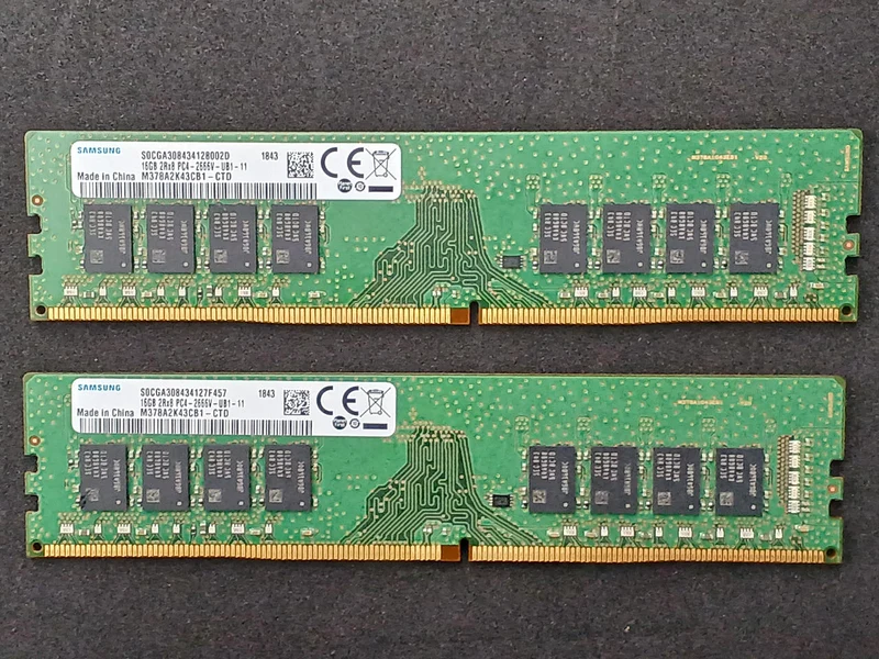 Mémoire de bureau SAMSUNG DDR4-2666V 16 Go x2