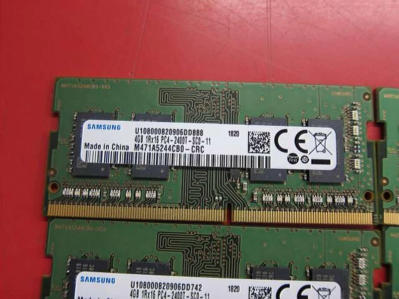 [À DÉCHETER] Kit de 10 barrettes de RAM Samsung 4 Go (non vérifiées) DDR4 4 Go 2400T