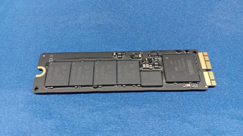SSD SAMSUNG 256 Go MZ-JPV256S/0A4