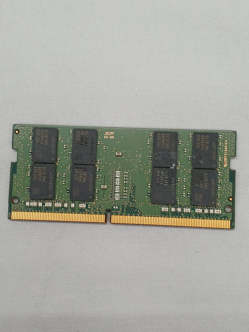 Mémoire Samsung DDR4 M471A2K43CB1-CTD