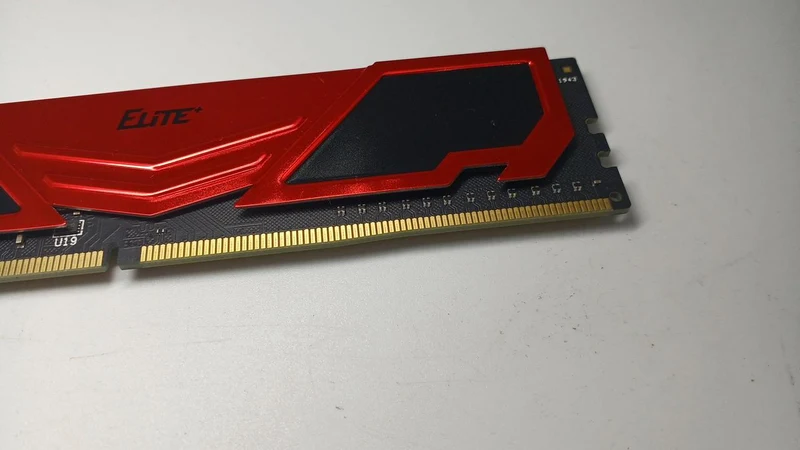Mémoire TEAM TRPD48G2666HC19BK