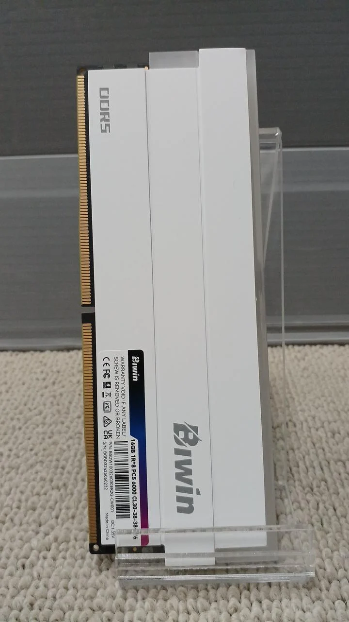 Mémoire BIWIN B5DW100326030ER-CW001
