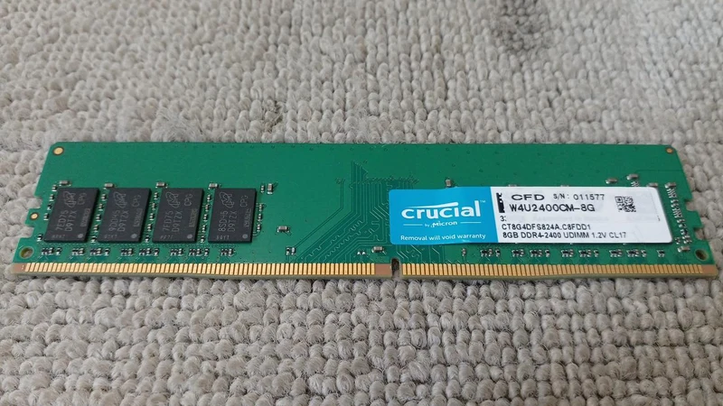 Mémoire CRUCIAL W4U2400CM-8G