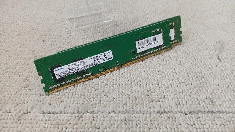 Mémoire SAMSUNG M378A5244CB0