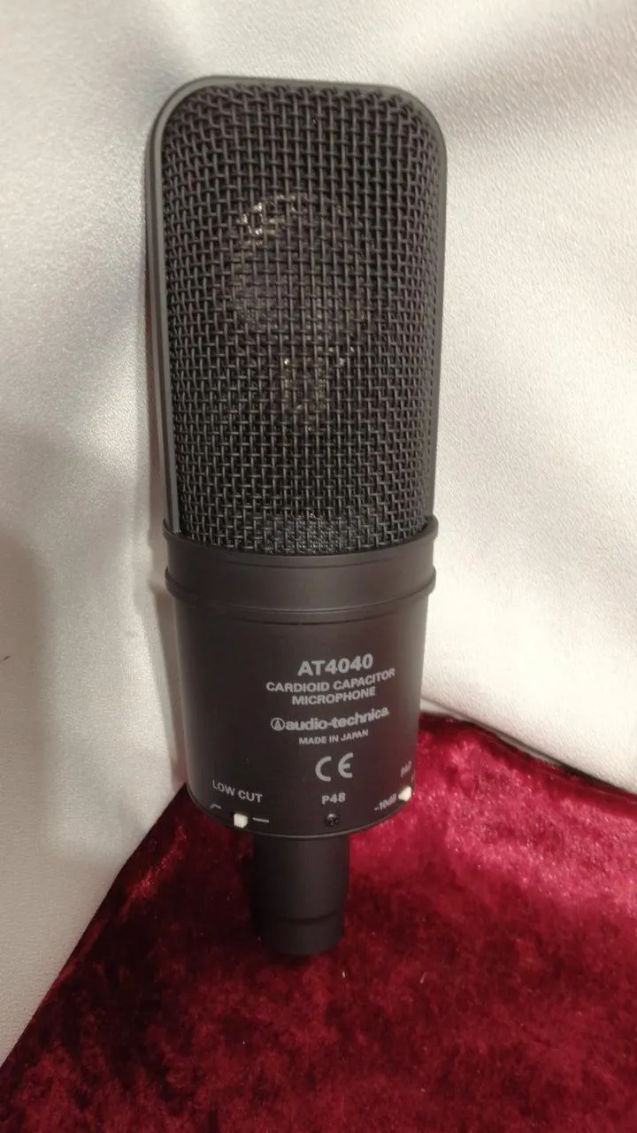 Microphone à condensateur AUDIO TECHNICA AT4040