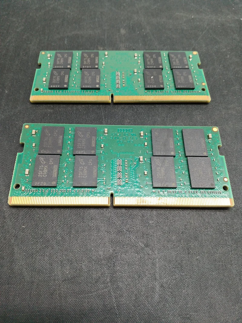Mémoire pour ordinateur portable CRUCIAL 64 Go (32 Go x 2) CT32G4SFD832A