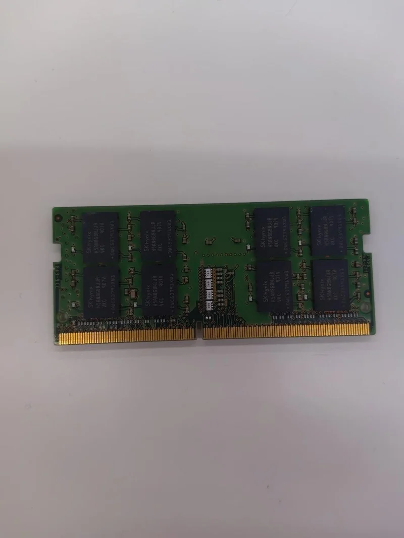 Mémoire SK HYNIX pour ordinateurs portables : HMA82GS6JJR8N