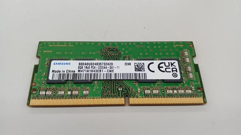 Mémoire SAMSUNG DDR4 (8 Go) : M471A1K43EB1