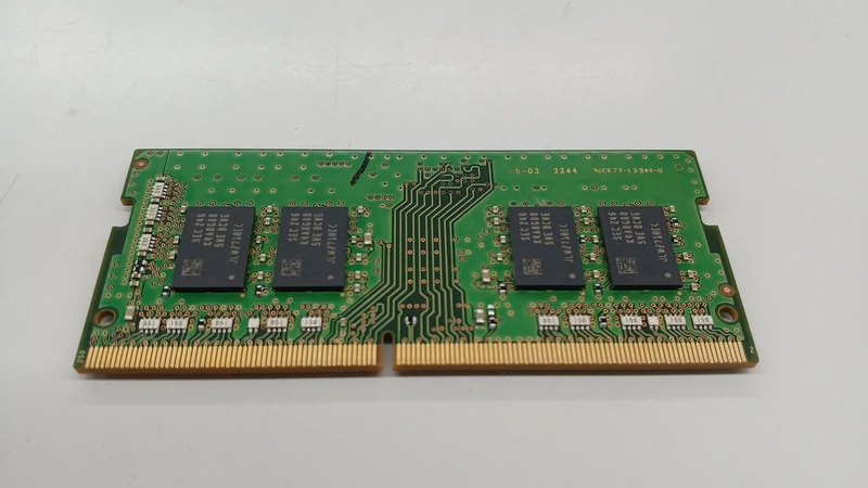 Mémoire SAMSUNG DDR4 (8 Go) : M471A1K43EB1