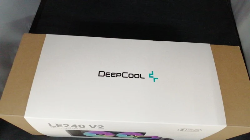 Refroidisseur à eau DEEPCOOL LE240 V2