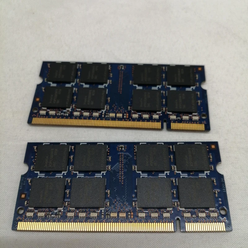 Mémoire HYNIX : paire de 2 disques PC2-6400S-4 Go