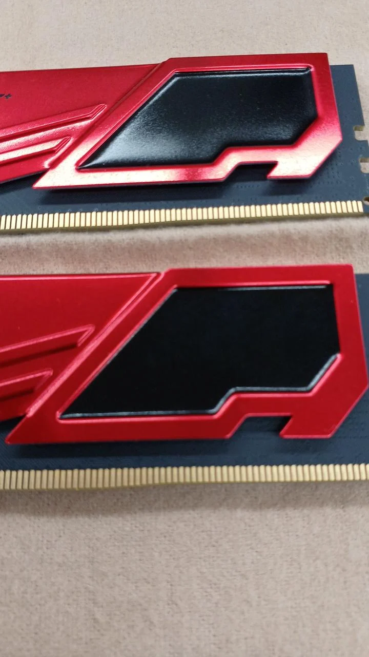 Mémoire TEAMGROUP DDR4 TPRD416G3200HC22BK