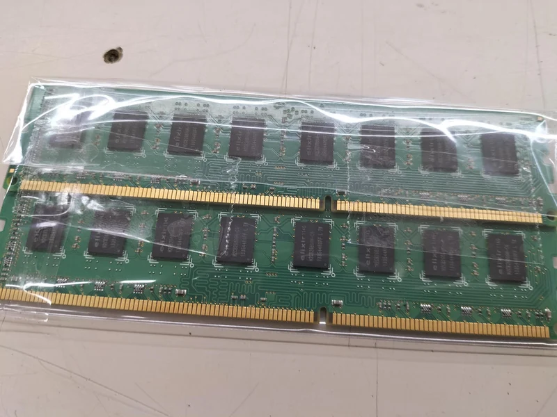 Mémoire PC ELIXIR PC3-10600U 4 Go × 2