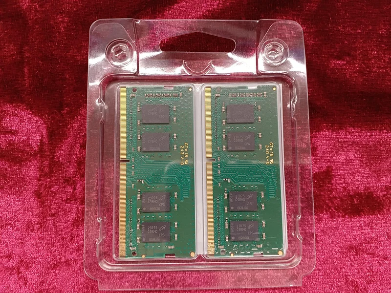 Mémoire Crucial : 8 Go x2 CT8G4SFS832A