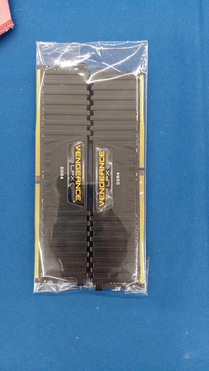 Mémoire CORSAIR DDR4 pour PC de bureau, 32 Go, 2666 MHz