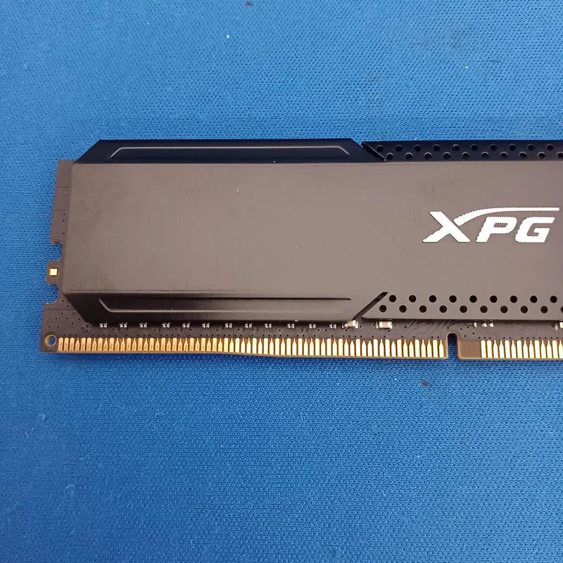 XPG DDR4/AX4U320016G16A-DCBK20 AX4U320016G16A-DCBK20