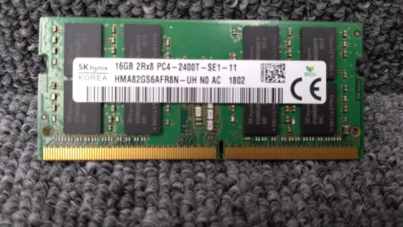 Mémoire SK HYNX pour ordinateur portable 16 Go 2RX8 PC4-2400T-SE1-11