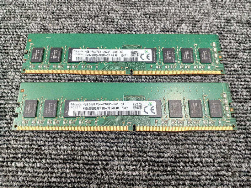Mémoire SK HYNIX : PC4-2133P 4 Go × 2