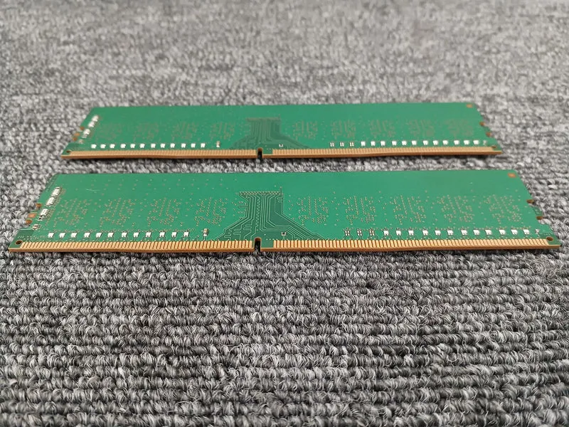 Mémoire SK HYNIX : PC4-2133P 4 Go × 2