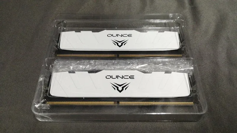 Mémoire ACCLAMAROR : DDR5 32 Go - 5 600 MHz